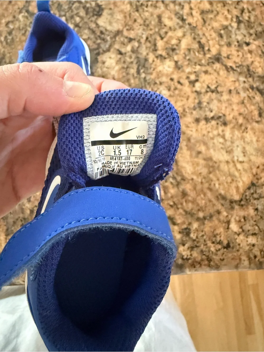 Nike Toddler Royal Blue Mesh Hook-and-Loop Sneakers